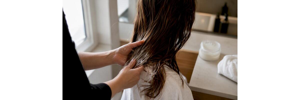 Poröse Haare pflegen: 5 Sofortschritte für mehr Feuchtigkeit - Poröse Haare pflegen: 5 Sofortschritte für mehr Feuchtigkeit