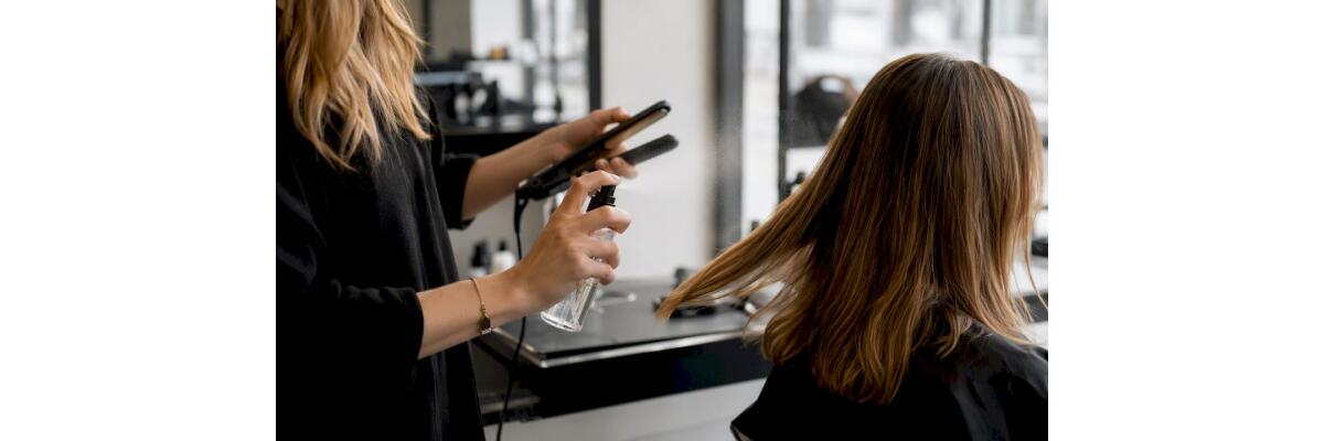 Hitzeschutz beim Styling: So bleibt Ihr Haar wirklich geschützt - Hitzeschutz beim Styling: So bleibt Ihr Haar wirklich geschützt