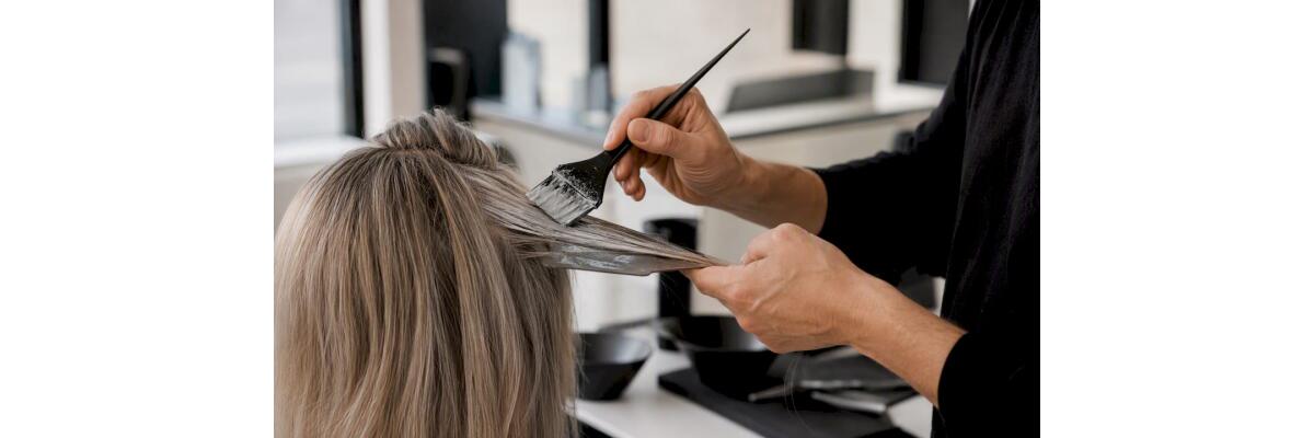 Graue Haare modern: Trends, Schnitte und Pflege 2026 - Graue Haare modern: Trends, Schnitte und Pflege 2026